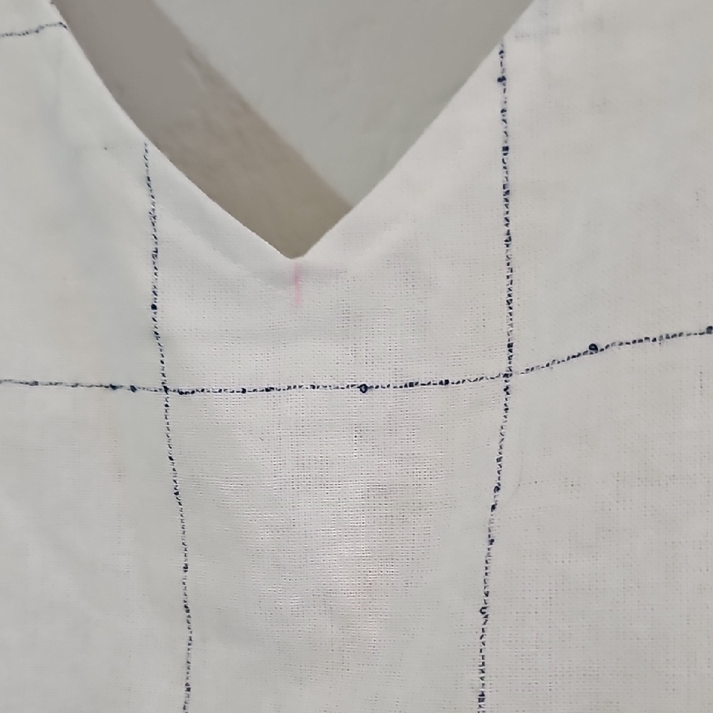 NWT Hem & Thread White And Blue Asymmetrical Tunic Top, Womens Small - Picture 4 of 11